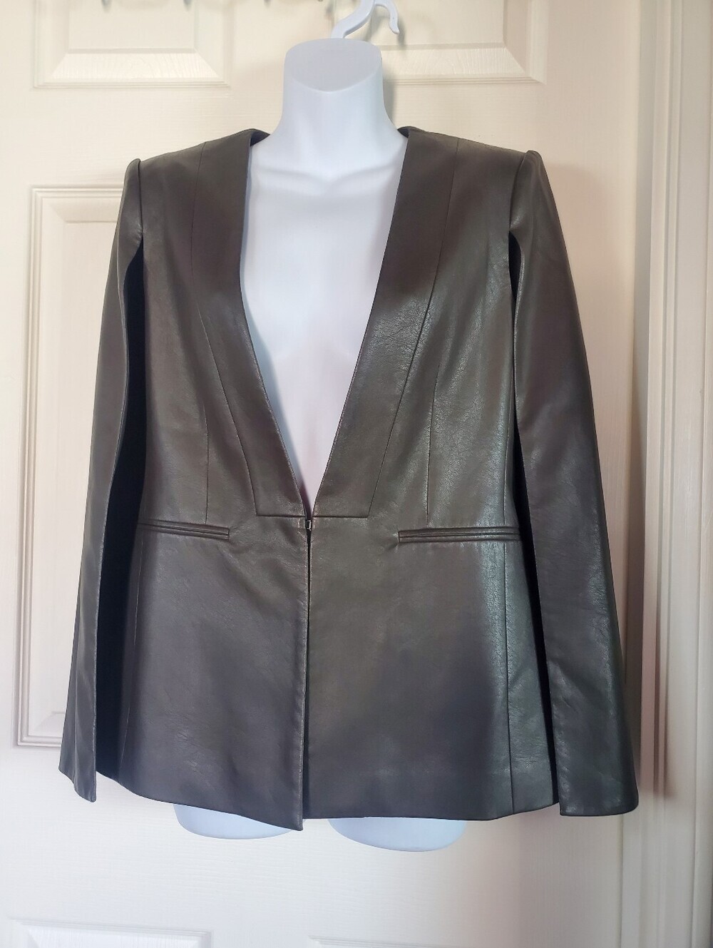 Bcbg Maxazria Upas Faux Leather Cape Dark Gray Designer Elegant Sophisticated Sm